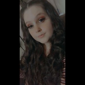 Meet your Posher, Marissa